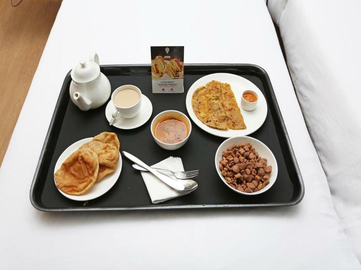 Hotel Apple Residency à Pātan Extérieur photo